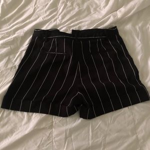 Cozy, high-waisted shorts